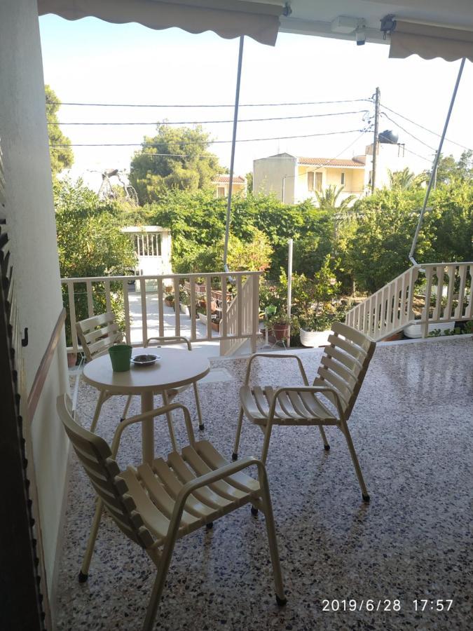 Finikas Rooms Agia Marina  Exterior foto