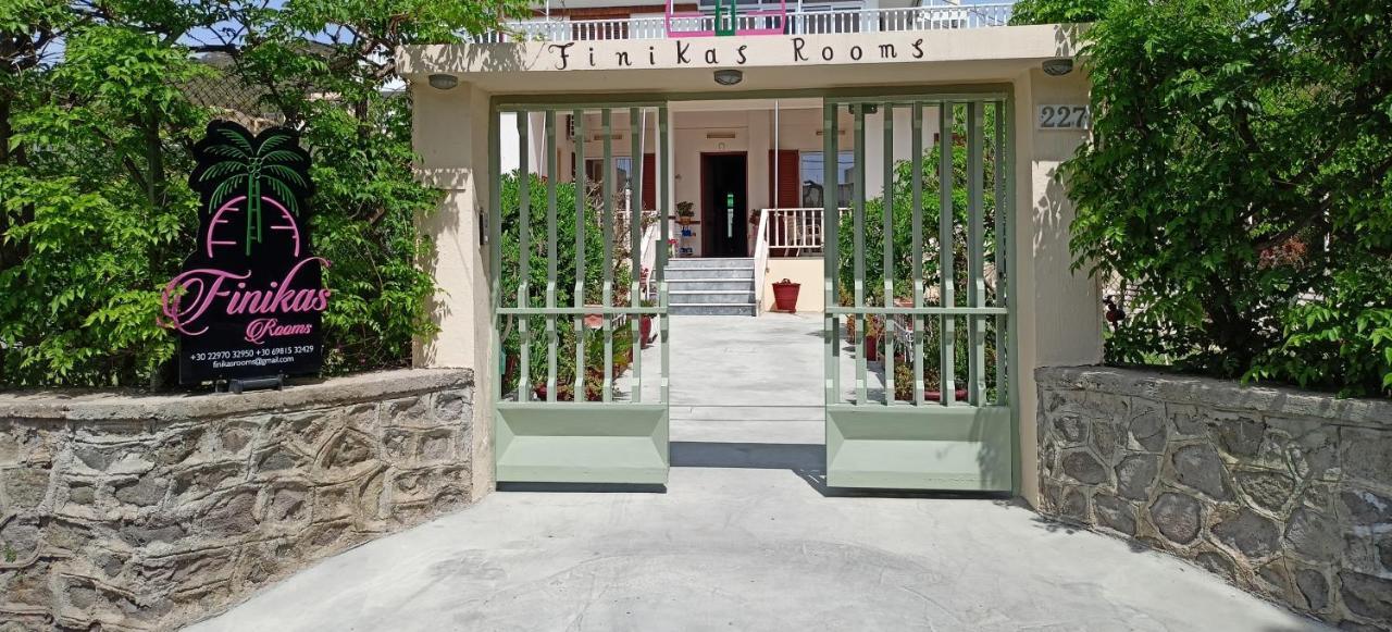 Finikas Rooms Agia Marina  Exterior foto