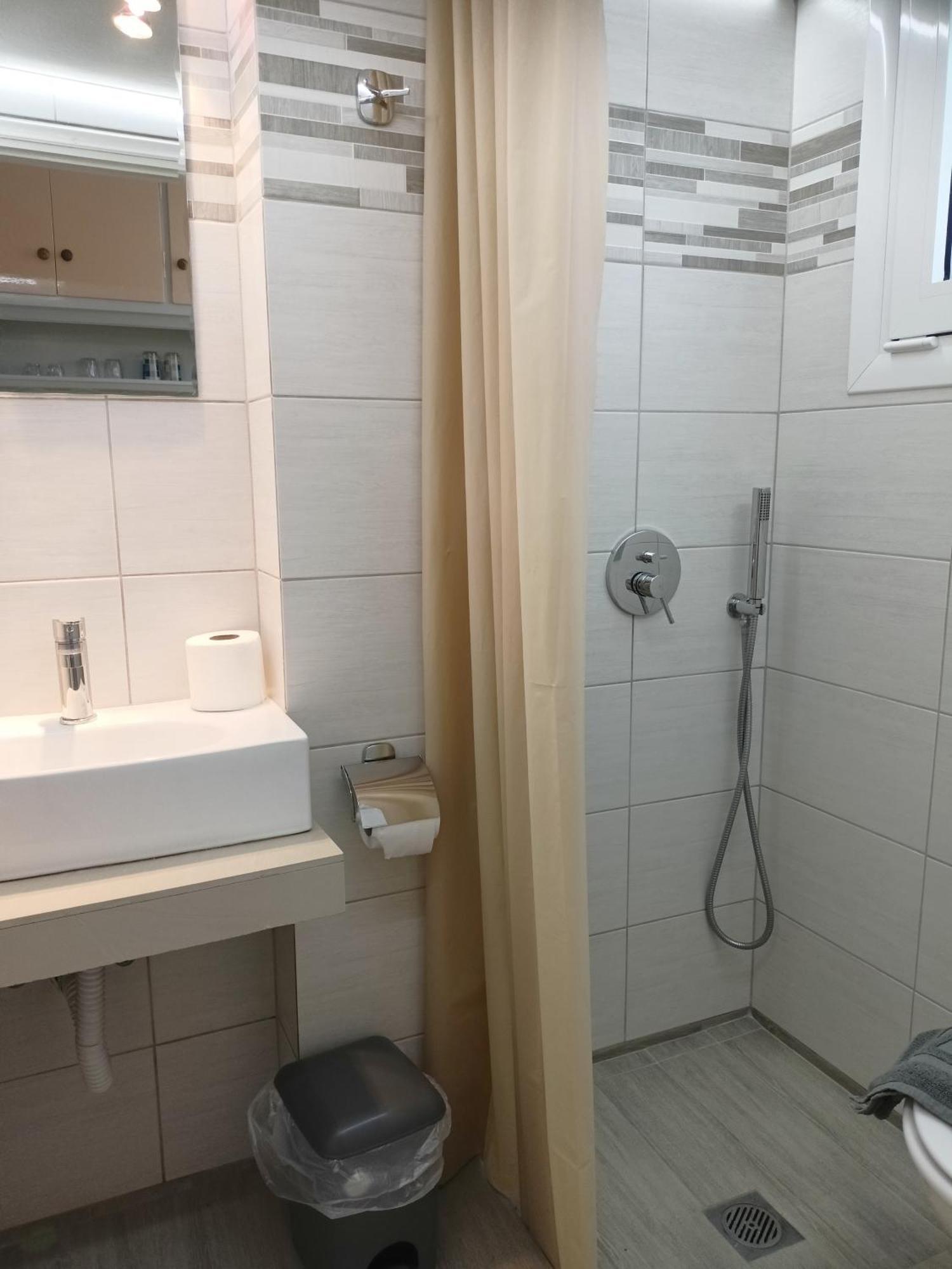 Finikas Rooms Agia Marina  Habitación foto
